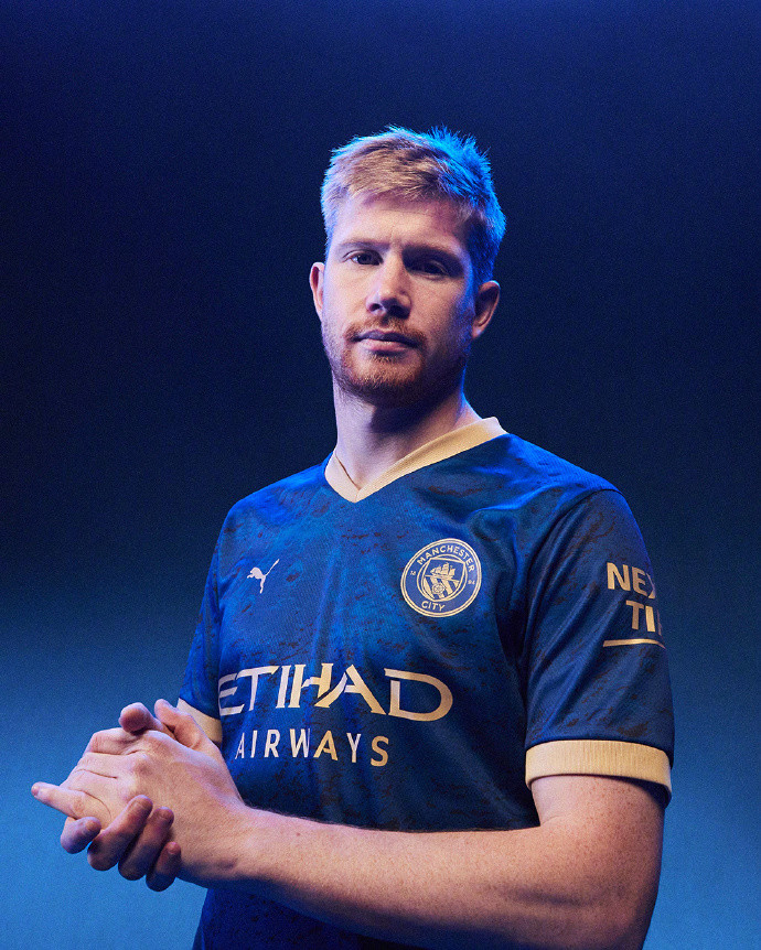 教练组考察多位置轮换