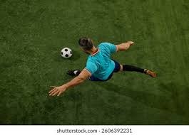 大谷翔平在 2024 年初透露，其每日睡眠时间高达 10 小时，是其保持体能的核心秘诀